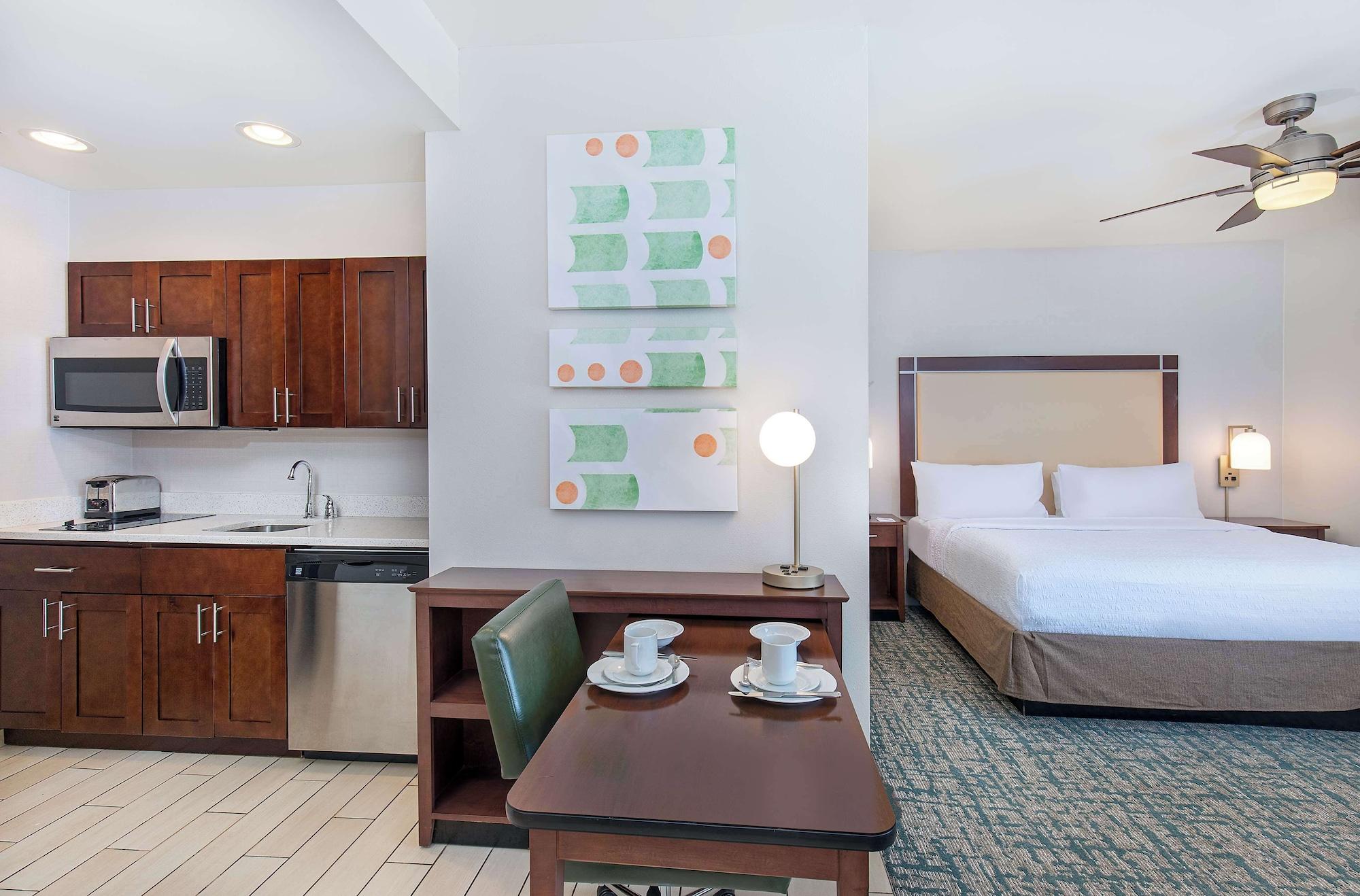 Habitación Homewood Suites by Hilton Atlanta / Perimeter Center