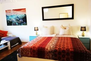 Alquiler Vacacional - Nicely furnished studio apartment just 3 minutes from the train station