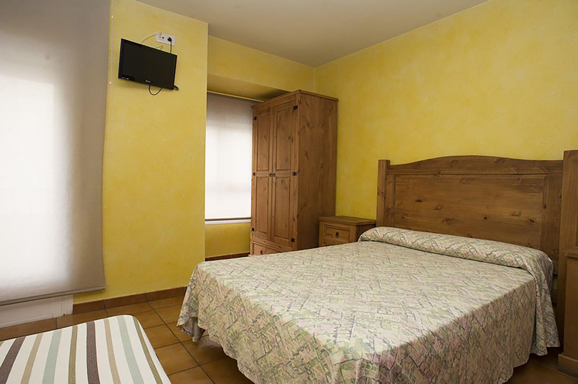 Varios Hostal Velarde