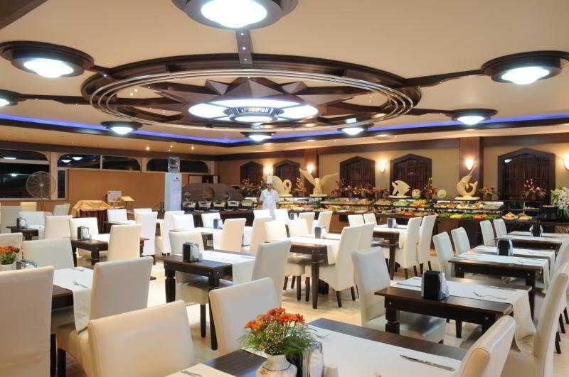 Restaurant Sahil Marti Hotel