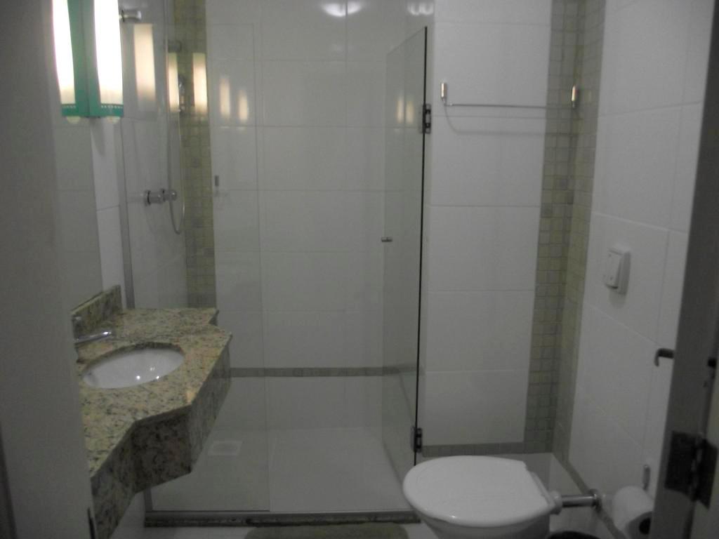 Baño Adoro Hotel