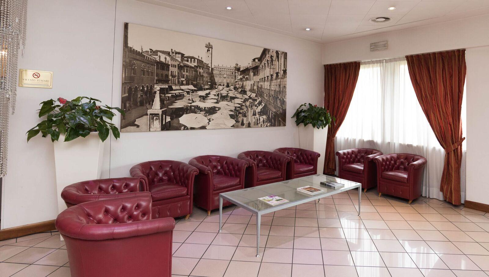 Vista Lobby Cavallo Hotel Verona Est