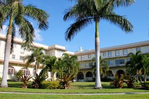 Alojamiento - Crystal Bay Historic Hotel