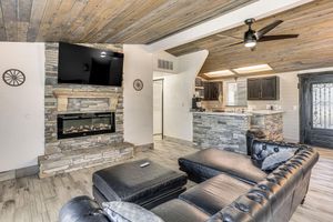 Alquiler Vacacional - 1 Mi to Main St Eats! Single-level Red Bluff Home