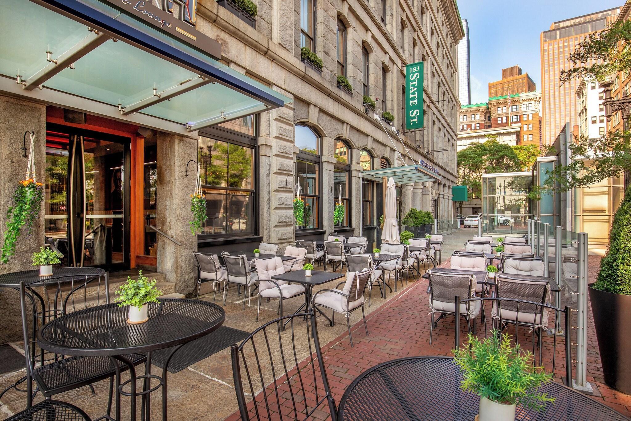 Vista Exterior Harborside Inn Of Boston