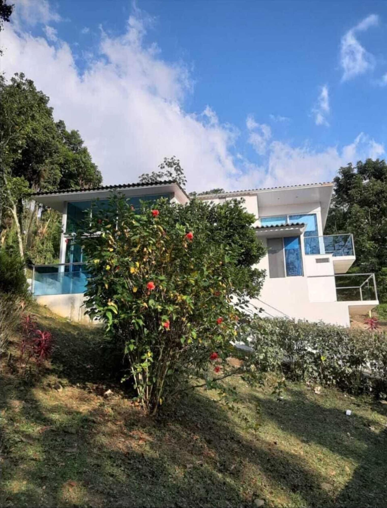 Comodidades del Alojamiento Hotel Finca Pozo Azul