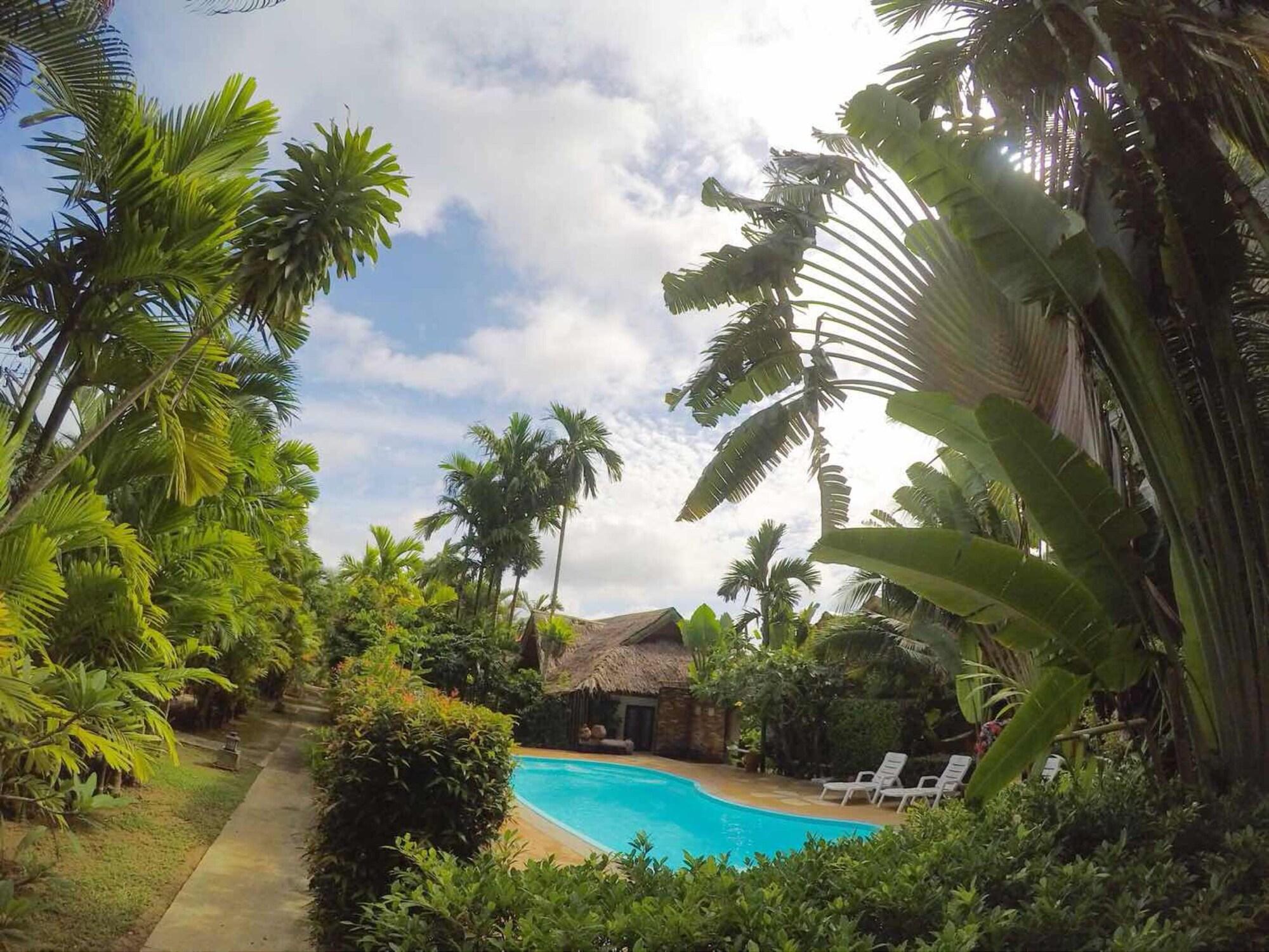 Varios Vipa Tropical Resort