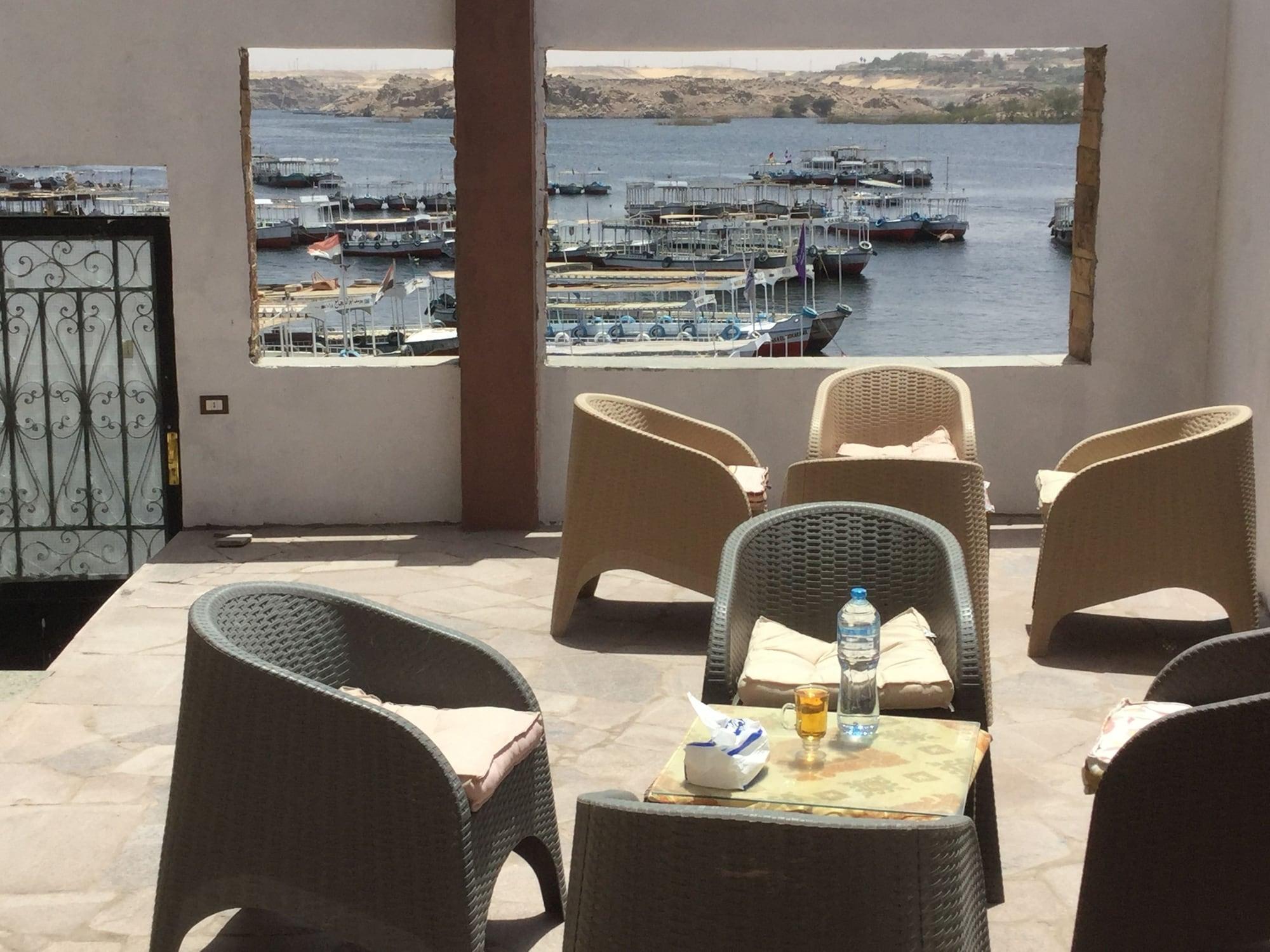 Vista Exterior Villa Misk