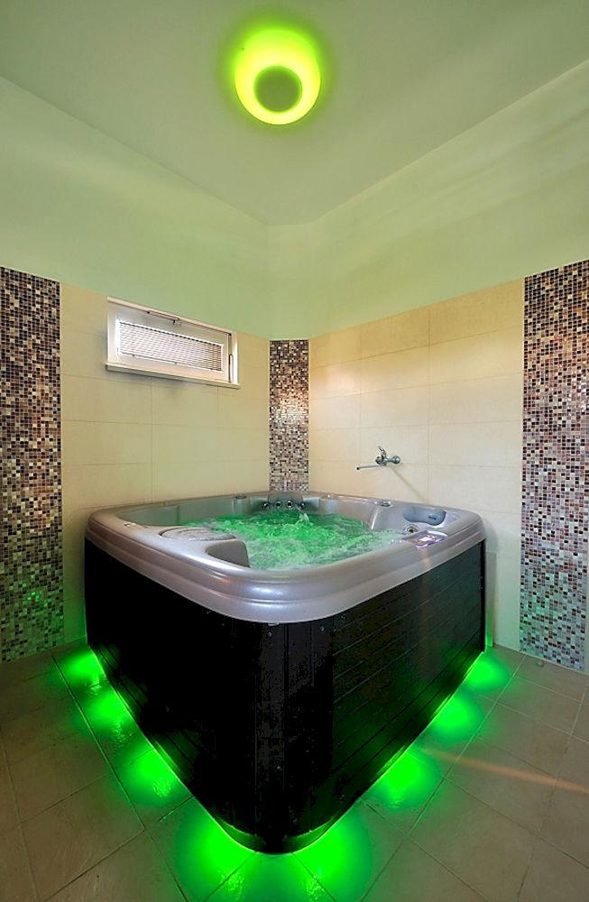 Spa Melrose Apartments 2