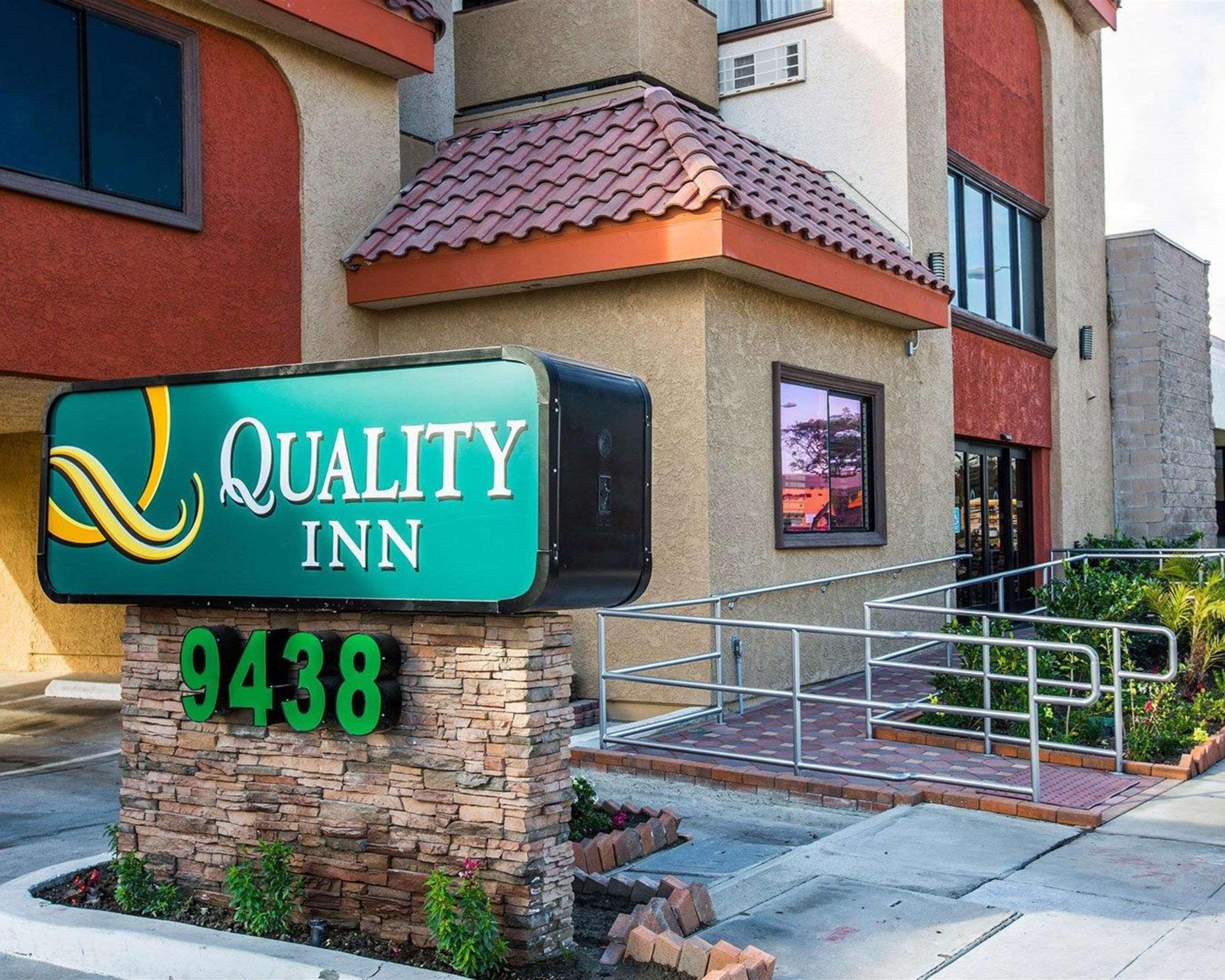 Vista Exterior Quality Inn Downey