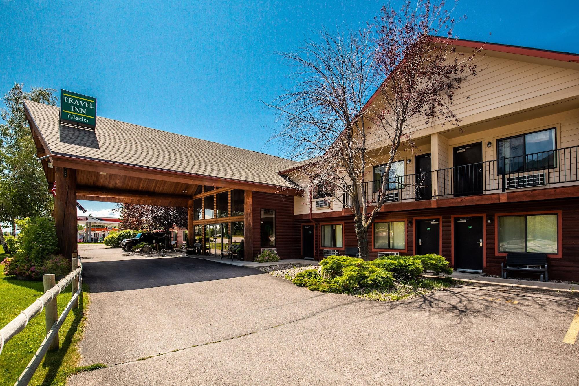 Vista Exterior Travel Inn - Glacier National Park