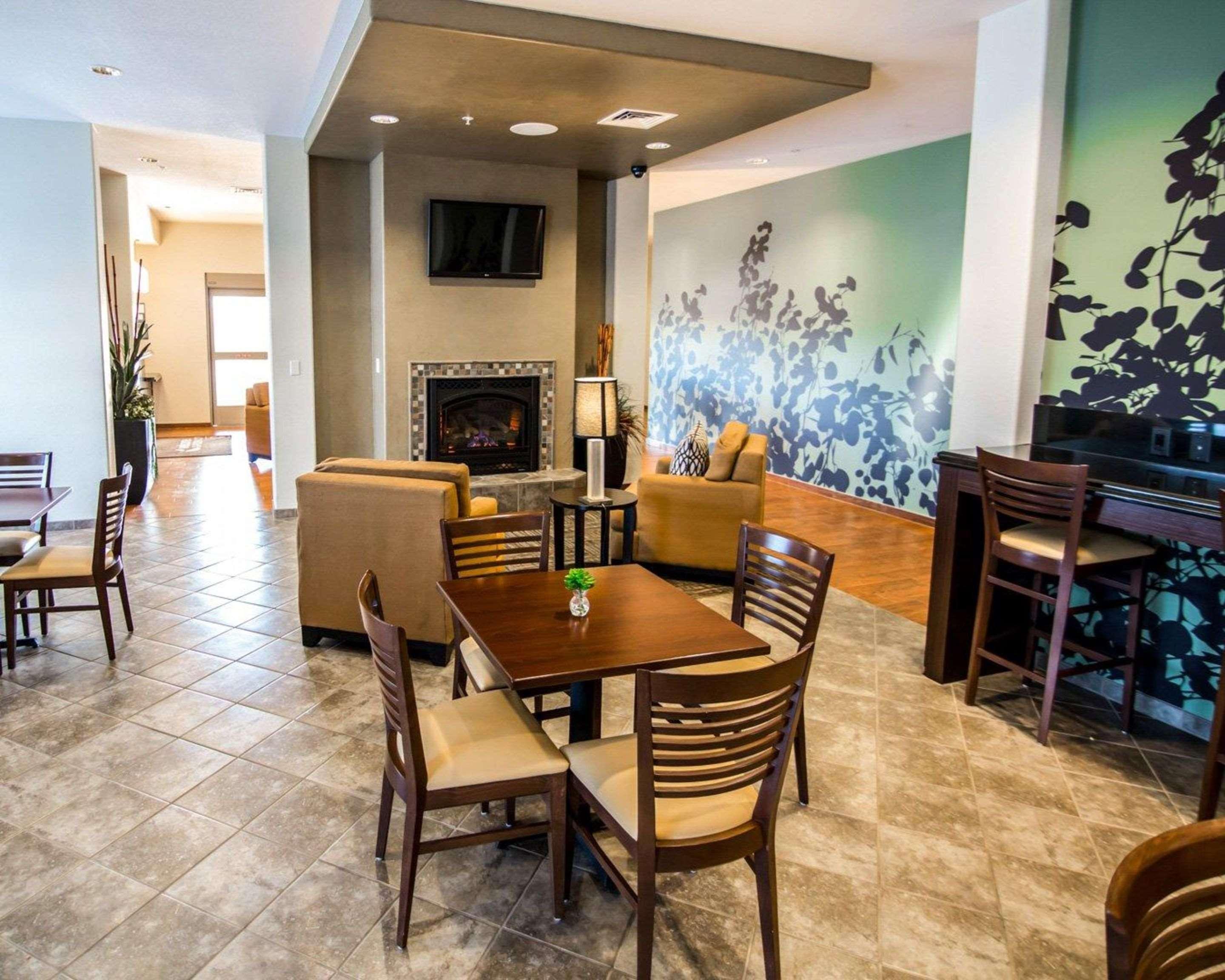 Restaurant Sleep Inn & Suites & Conference Center