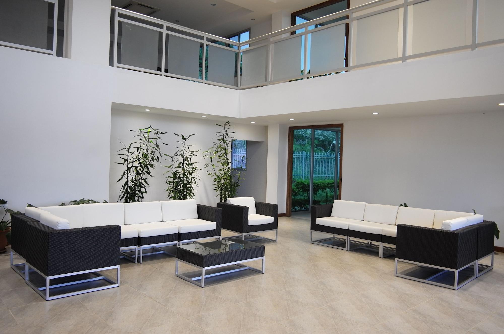 Vista Lobby Luganvilla Business Hotel and Restaurant