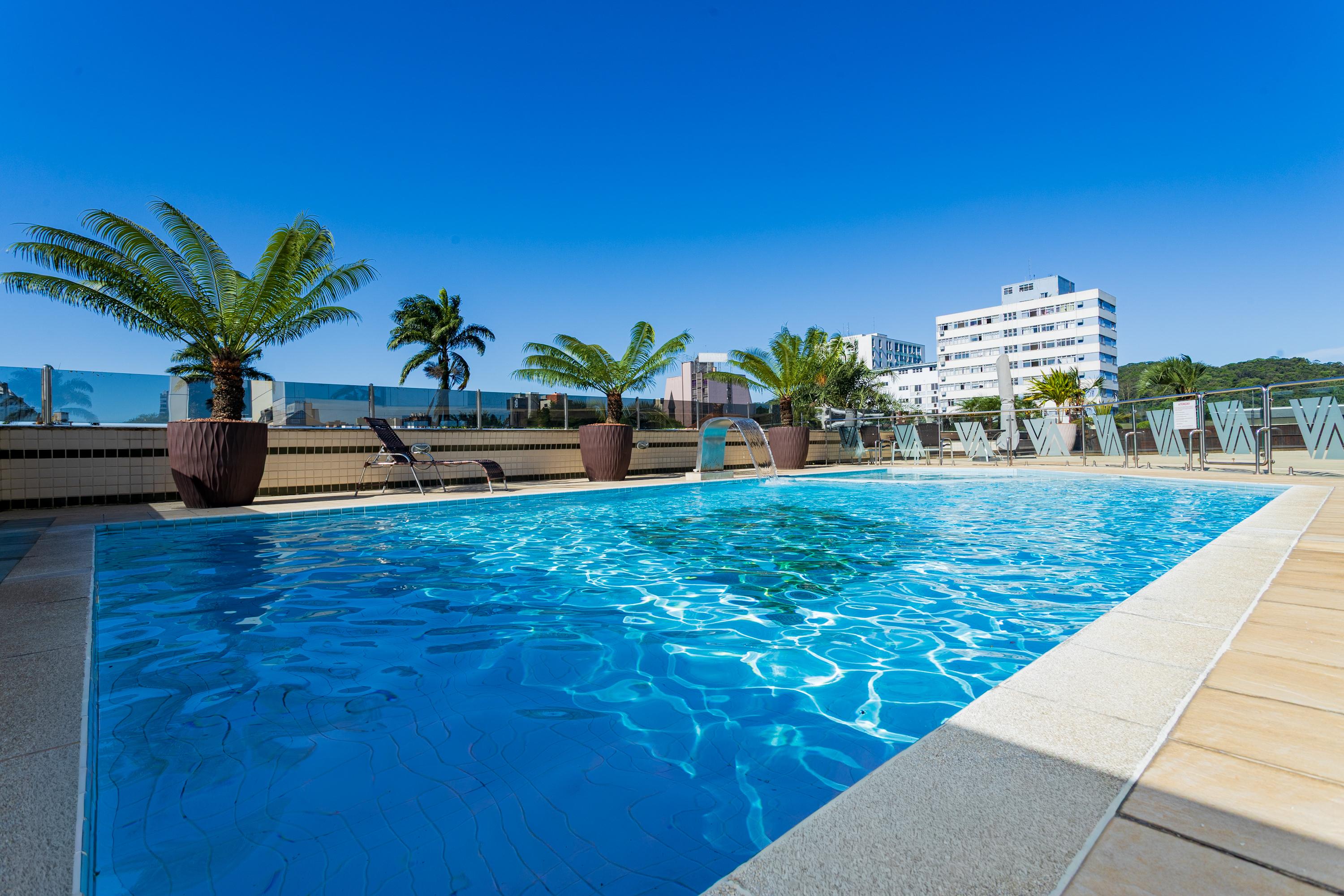 Vista Piscina Alven Hotel by Slaviero Hotéis