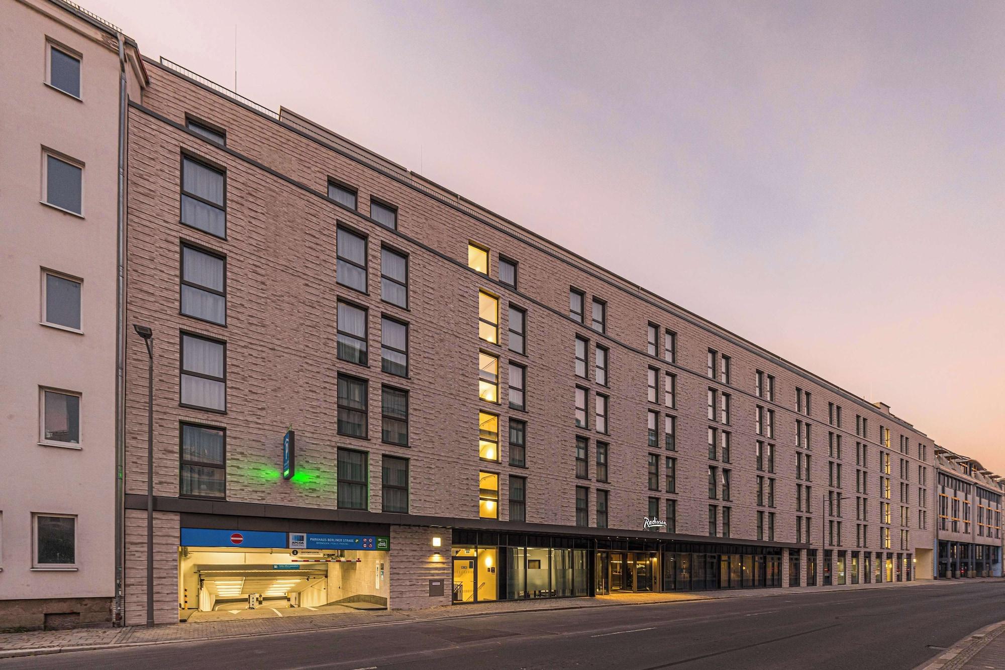 Vista Exterior Radisson Hotel Leipzig