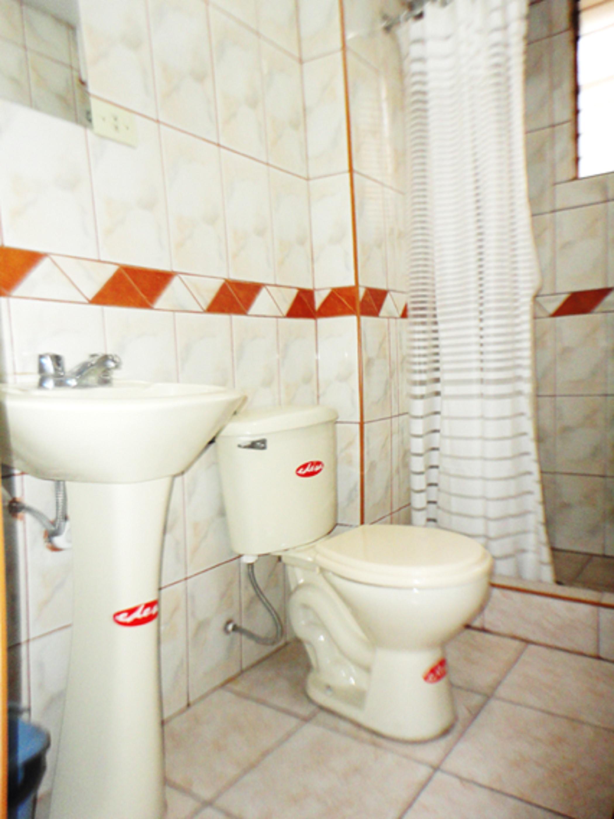 Equipamiento de Habitación Kantati Hostel Puno