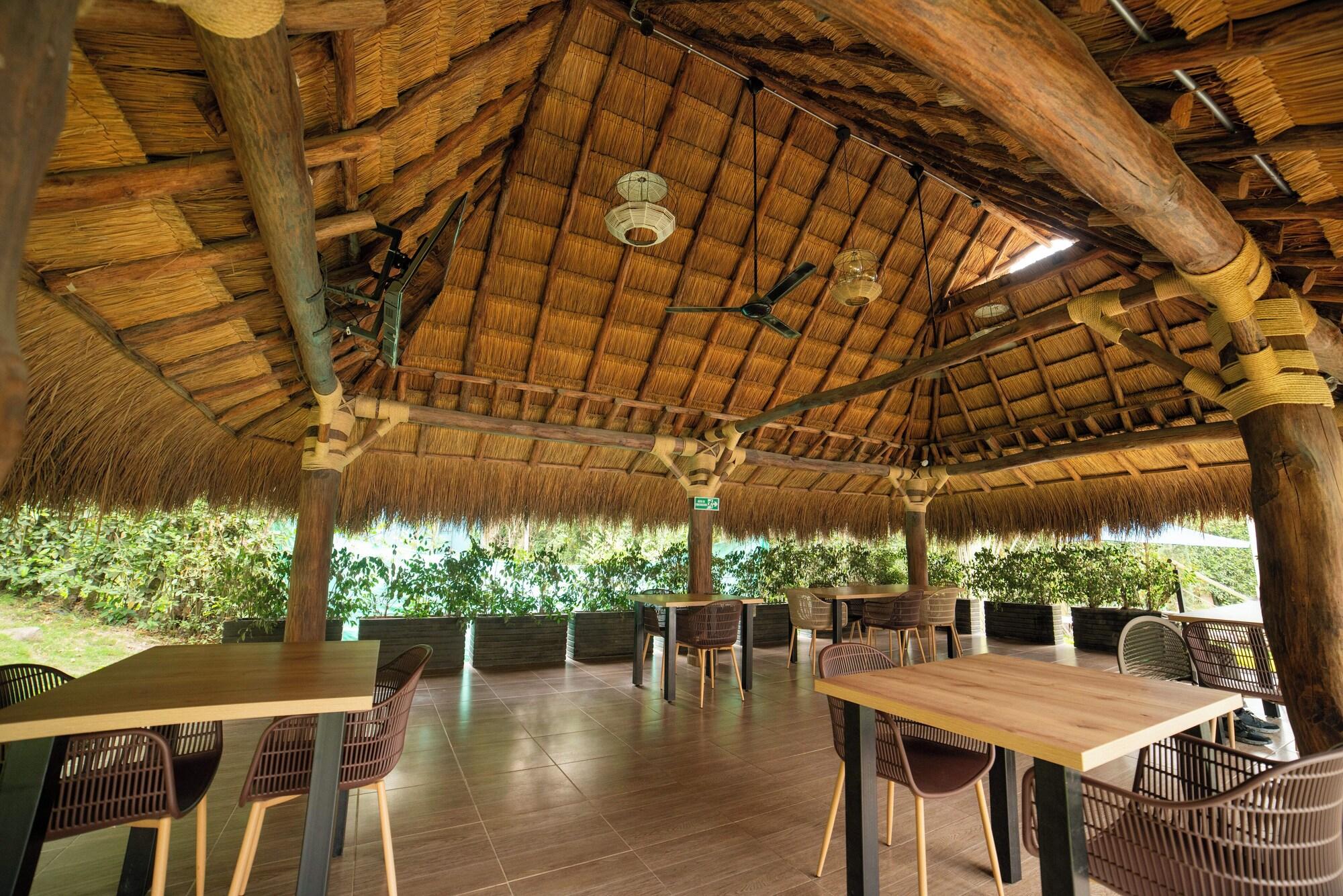 Restaurant Hotel Natural Hill's by H&R