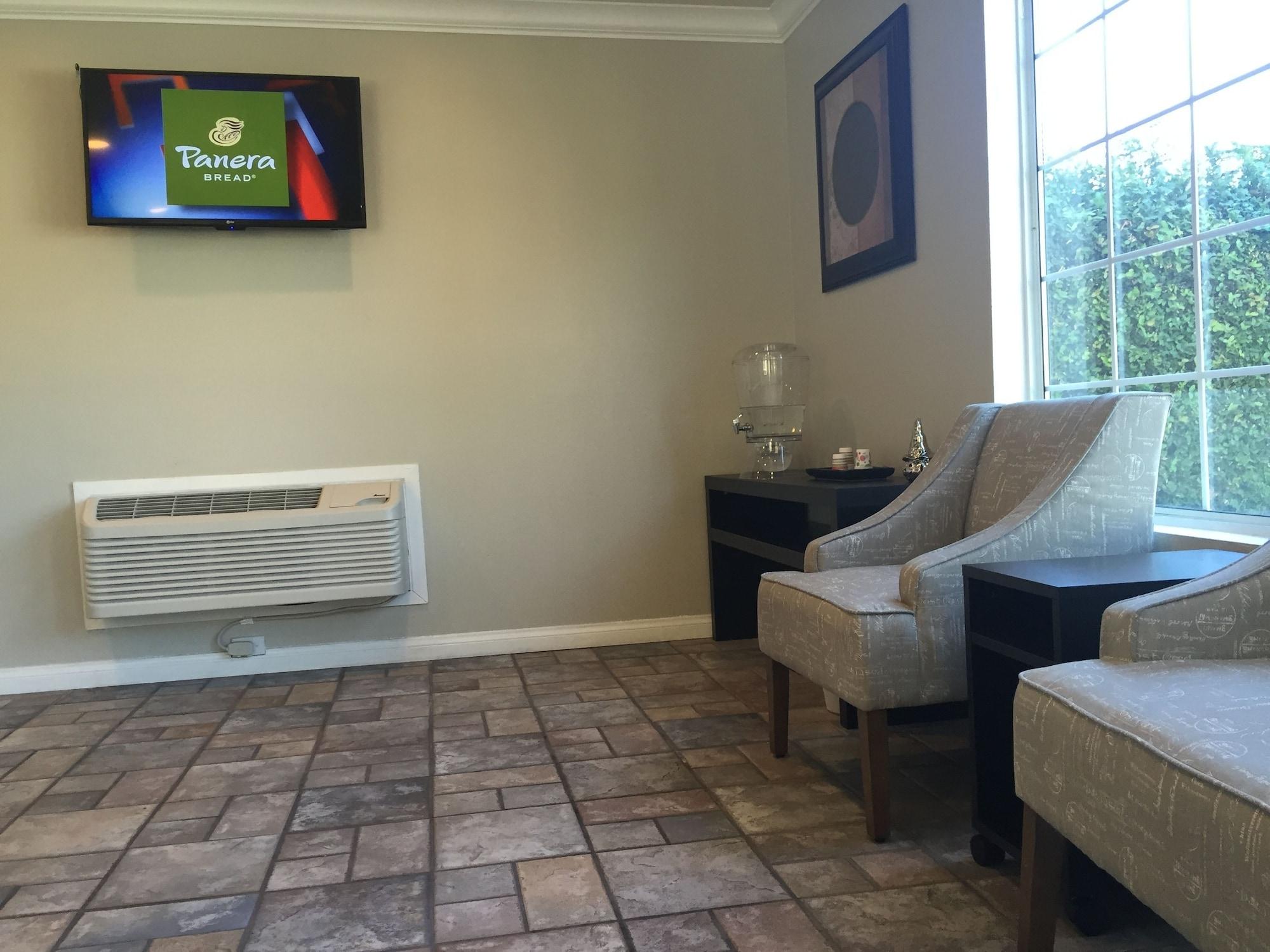 Vista Lobby Anaheim Executive Inn & Suites