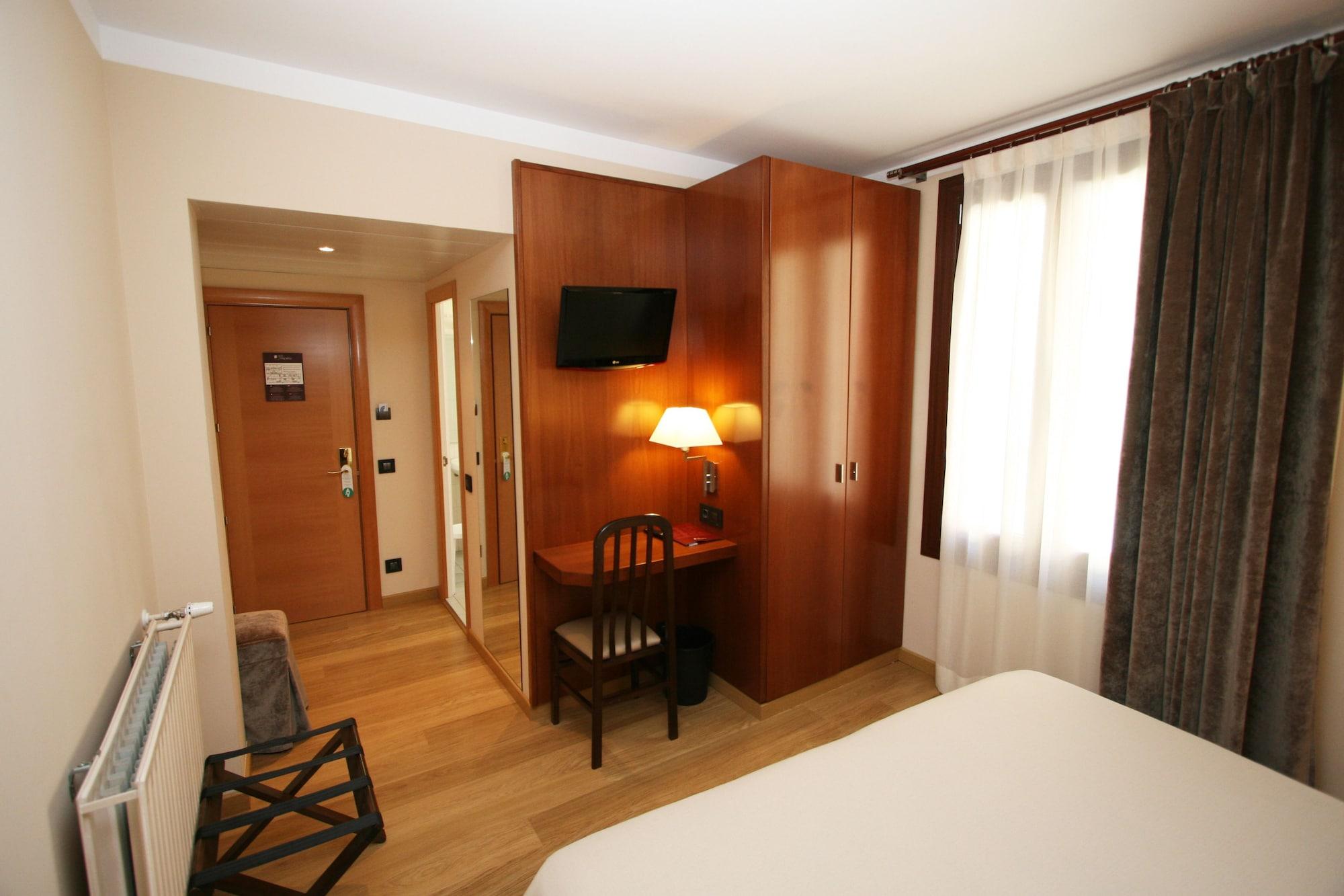 Habitación Hotel Pyrénées
