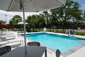 Alojamiento - Spark by Hilton Dallas Medical District Love Field