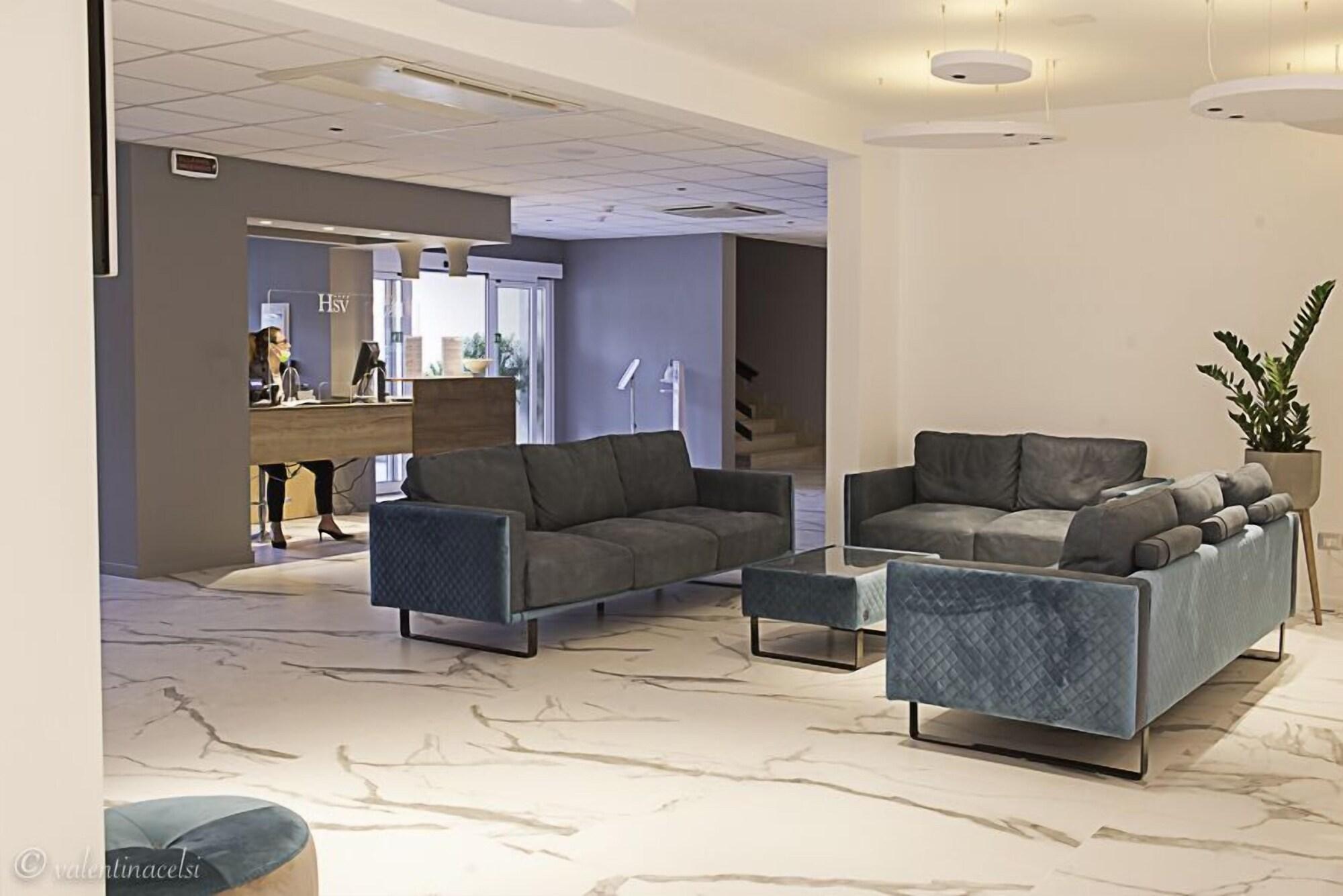 Vista Lobby Hotel San Vincenzo Resort