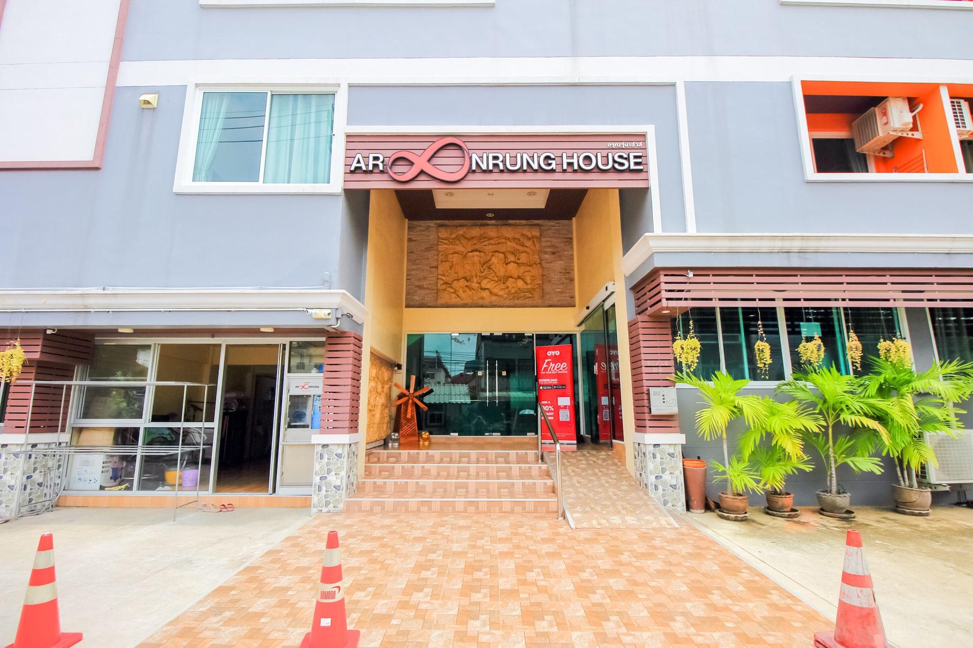 Vista Exterior OYO 349 Aroonrung House