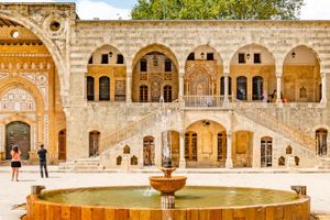 Actividad - Excursión al Palacio de Beiteddine y Deir el Qamar