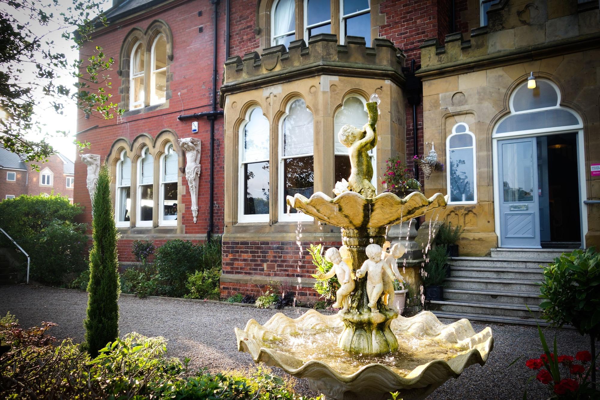 Vista Exterior Brockley Hall Hotel