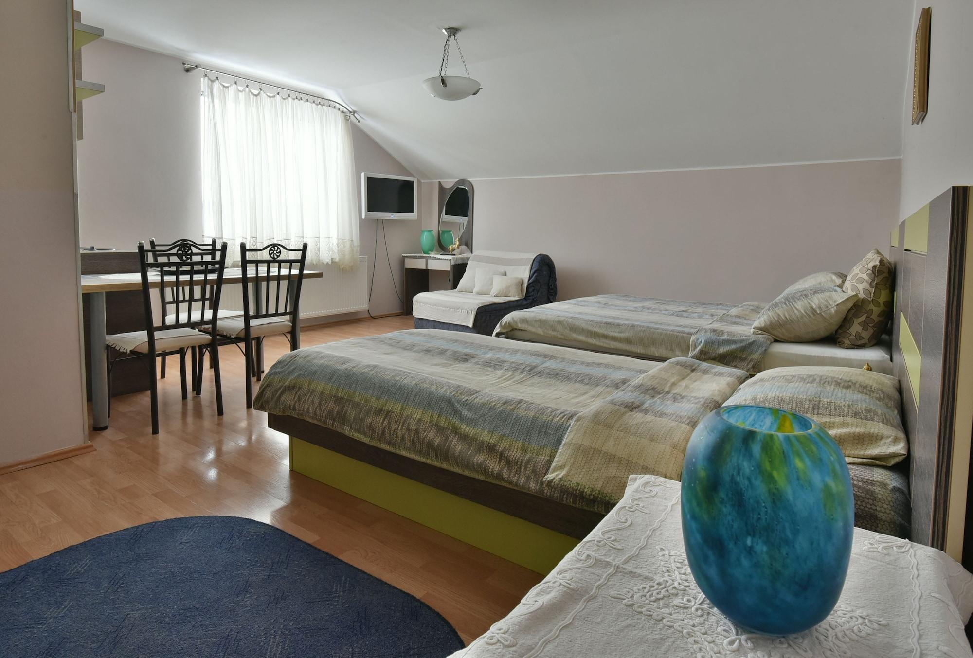 Varios Vila Sofija Zlatibor