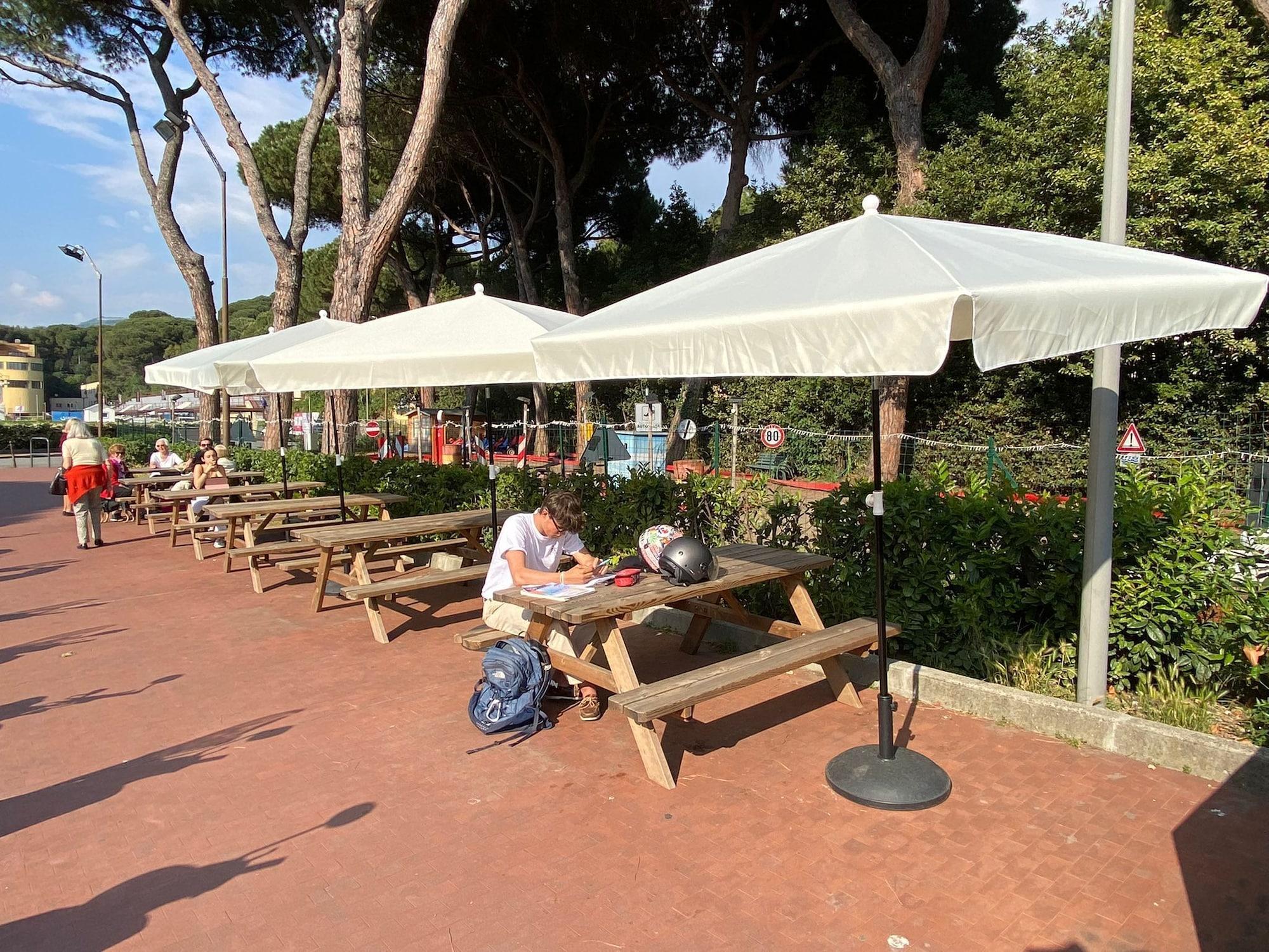 Vista Exterior Arena House