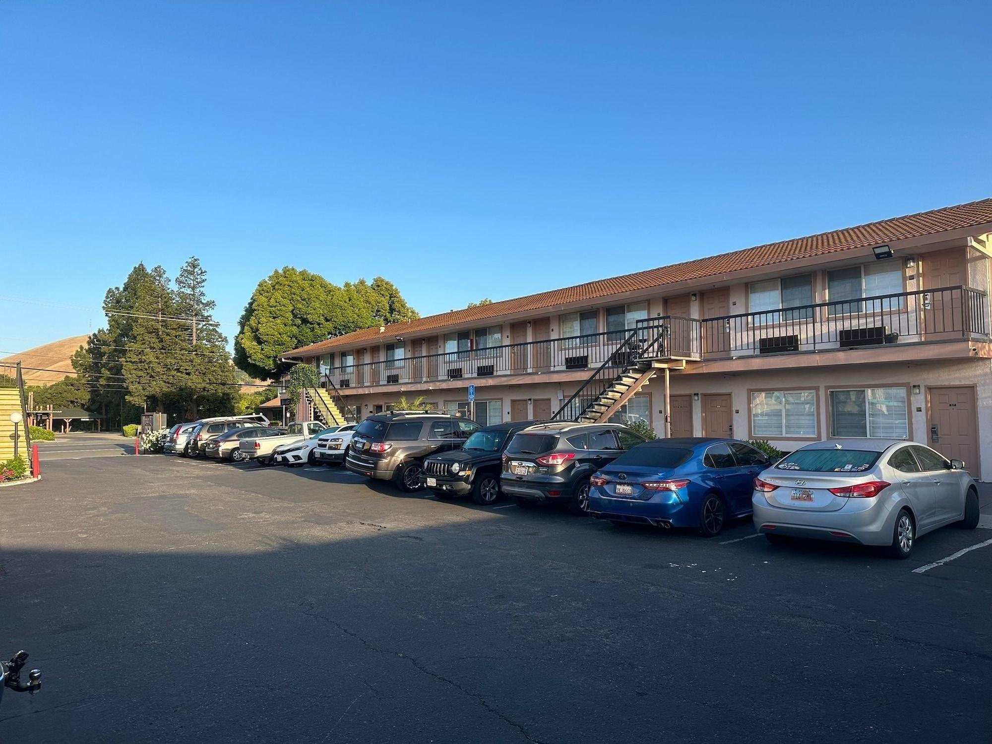 Vista Exterior Morganhill Inn Motel