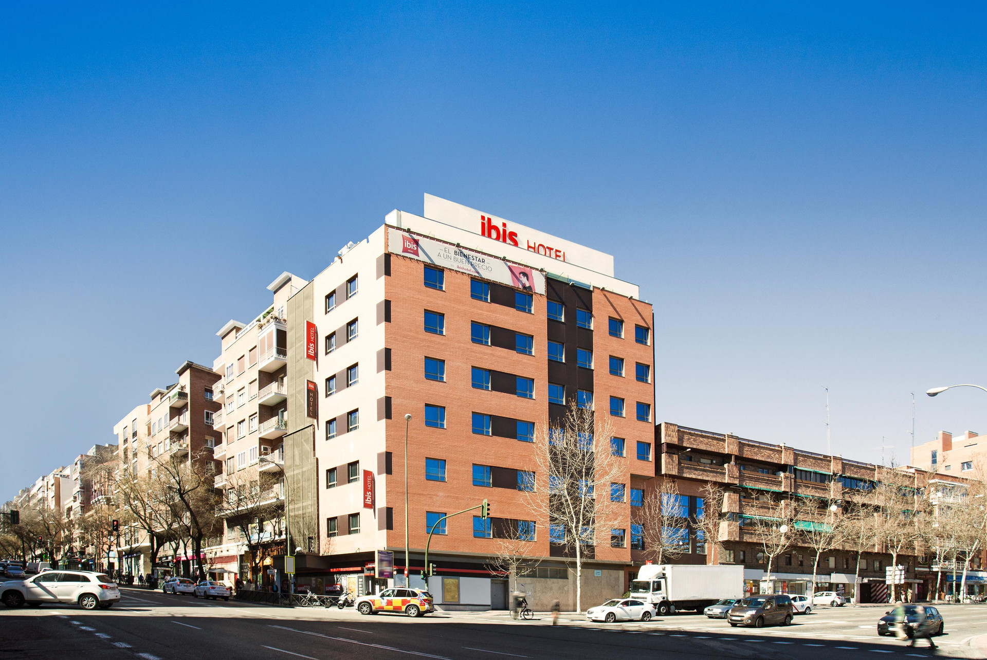 Vista Exterior ibis Madrid Centro Las Ventas