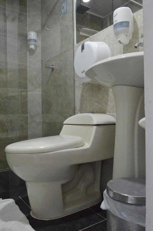 Baño Hotel Orquidea Real Villavicencio