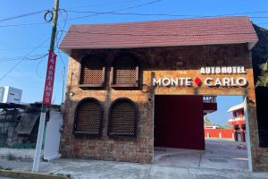 Alojamiento - AUTO HOTEl MONTE CARLO