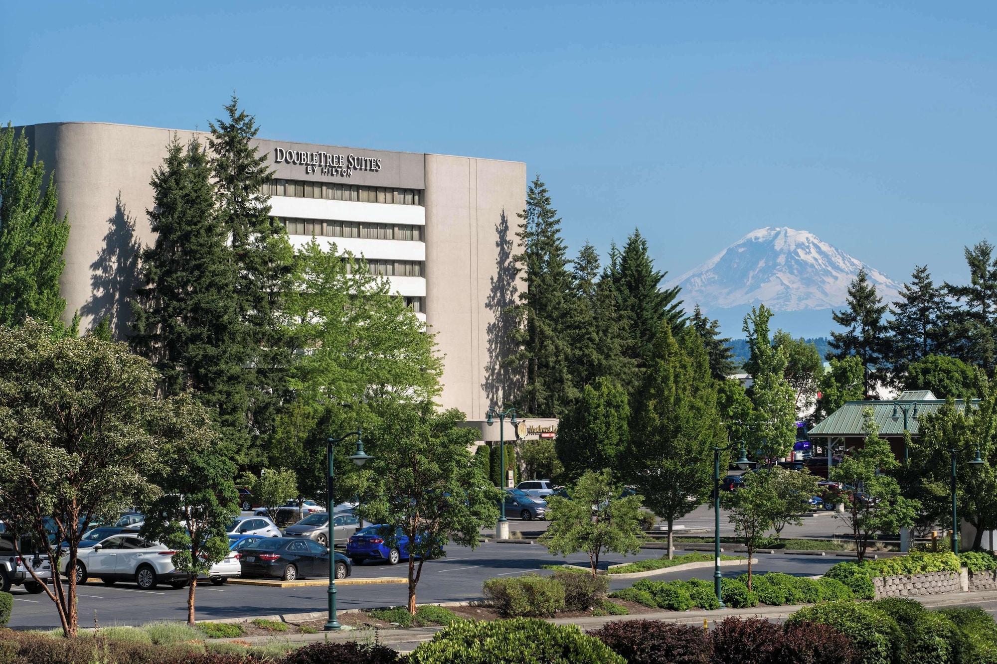 Vista Exterior DoubleTree Suites by Hilton Seattle Airport - Southcenter