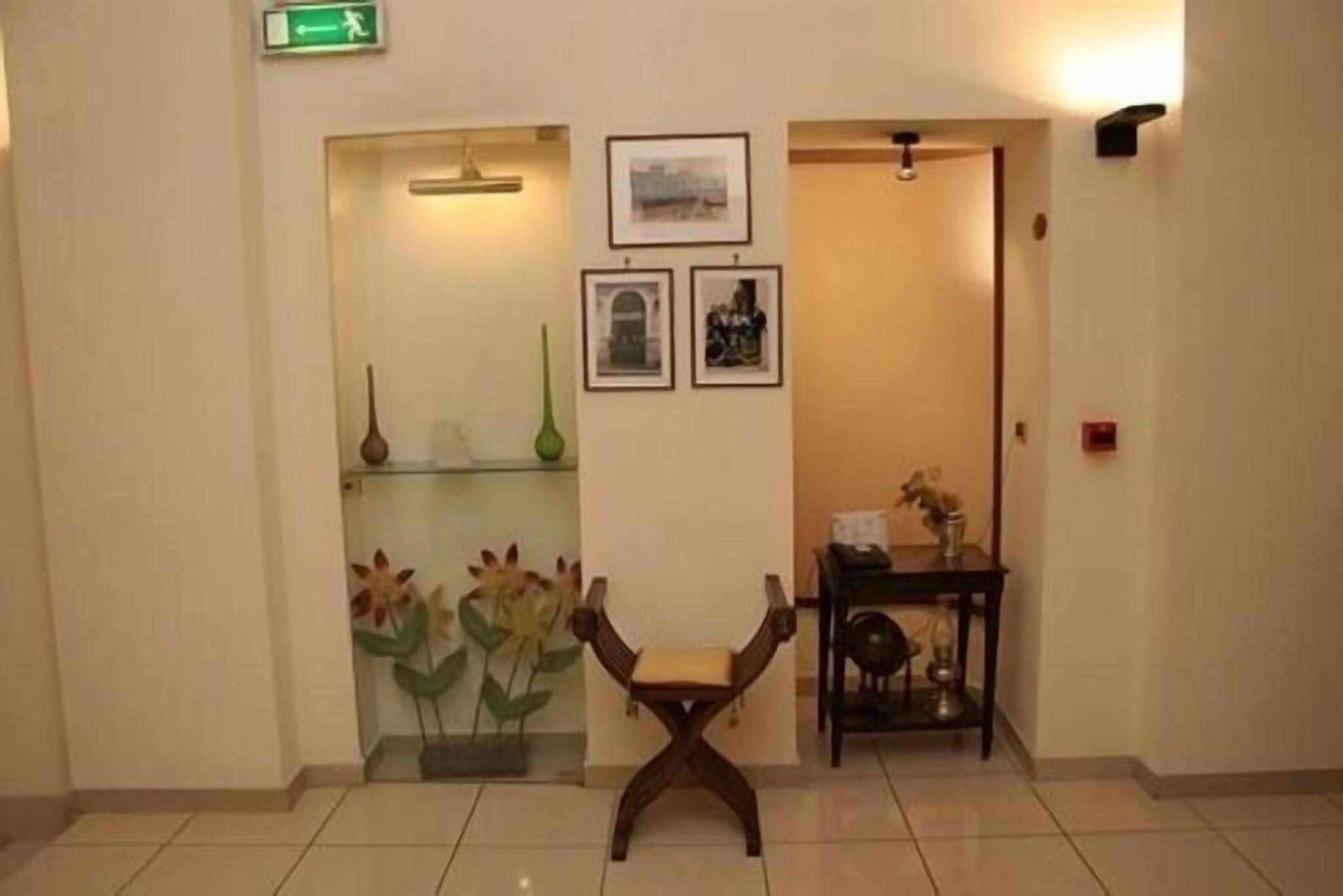 Vista Lobby Hotel Adria