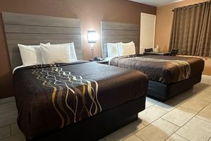 Alojamiento - New Corral Motel