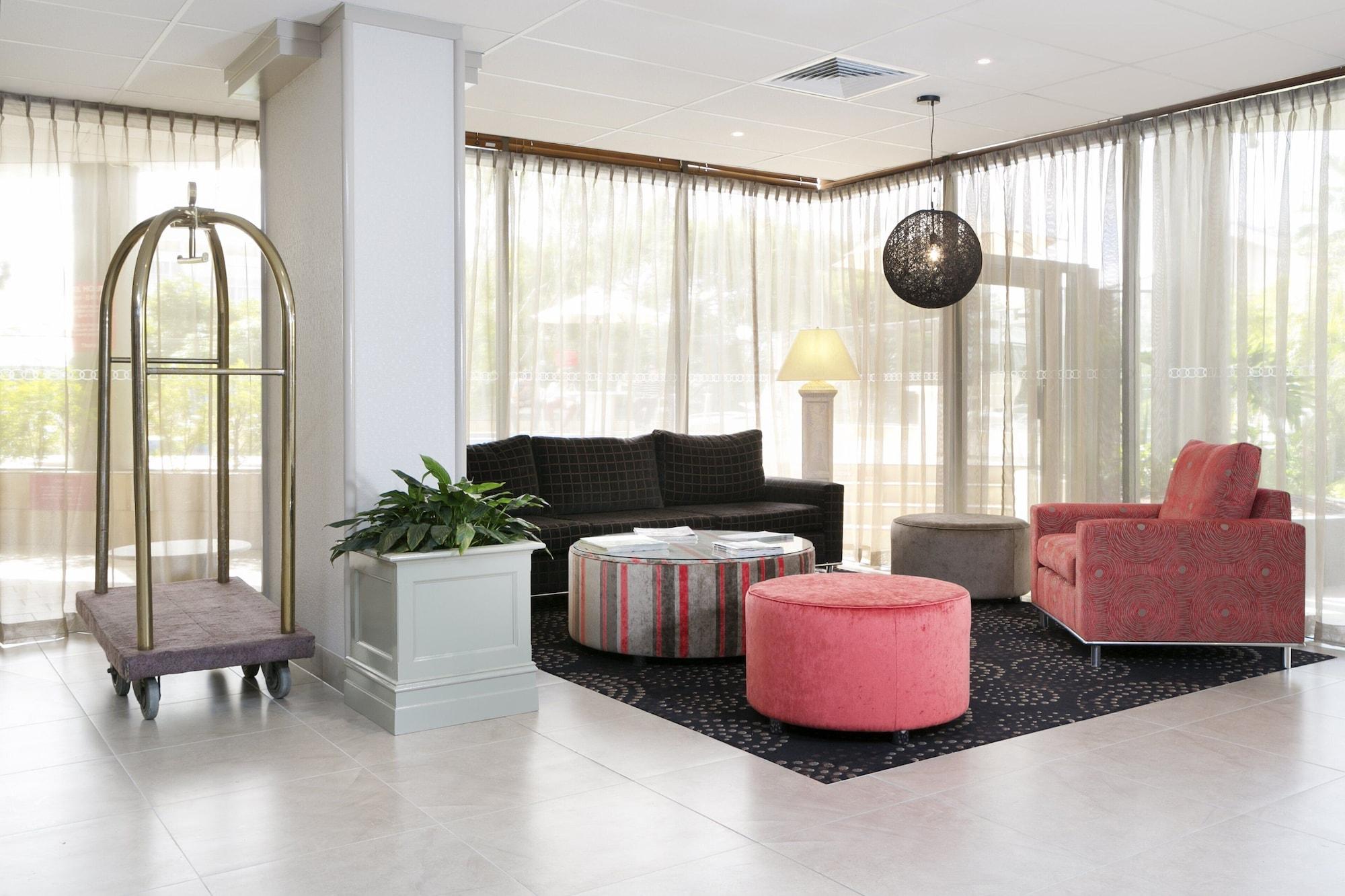 Habitación The Summit Apartments