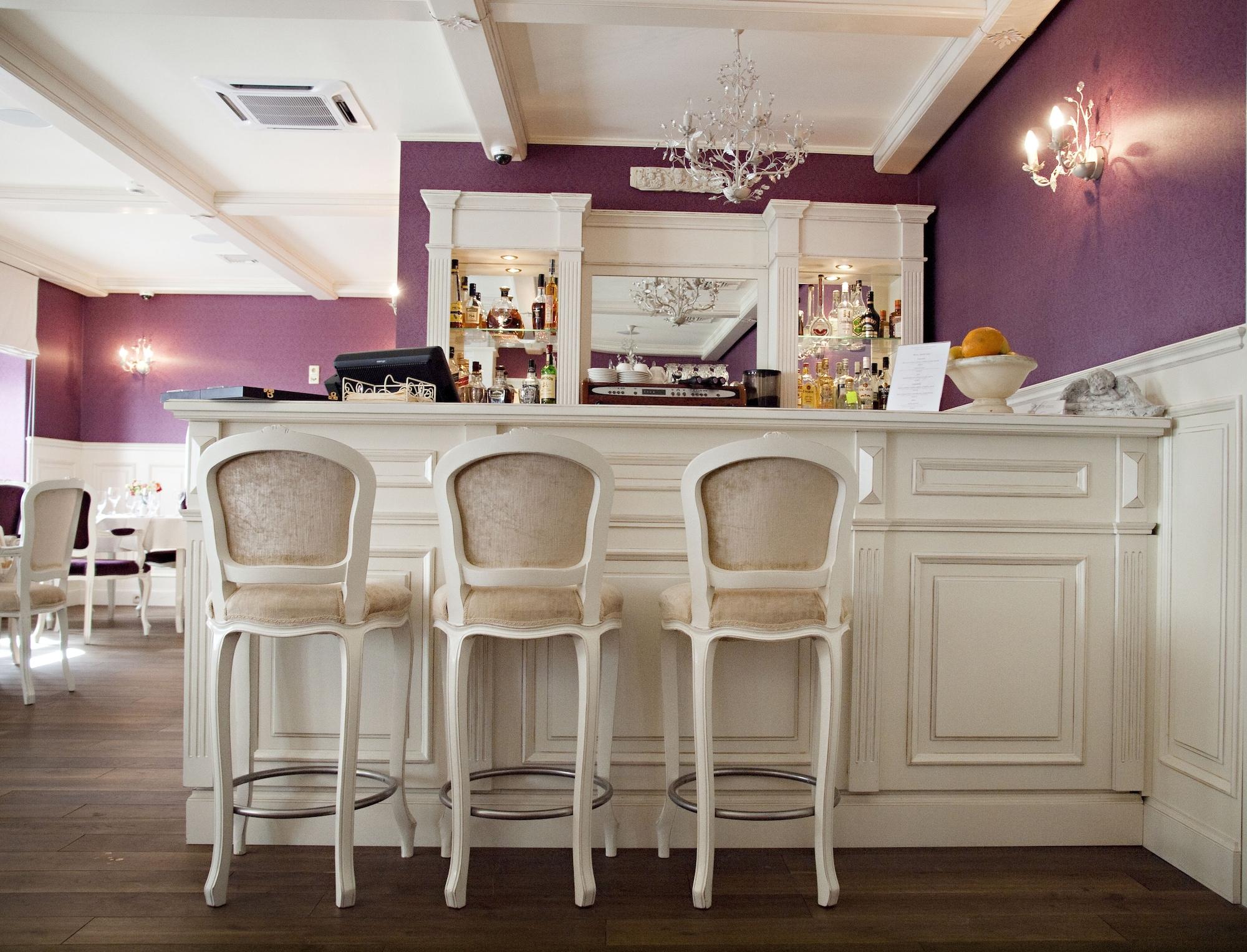 Bar/Salón Hotel Herman