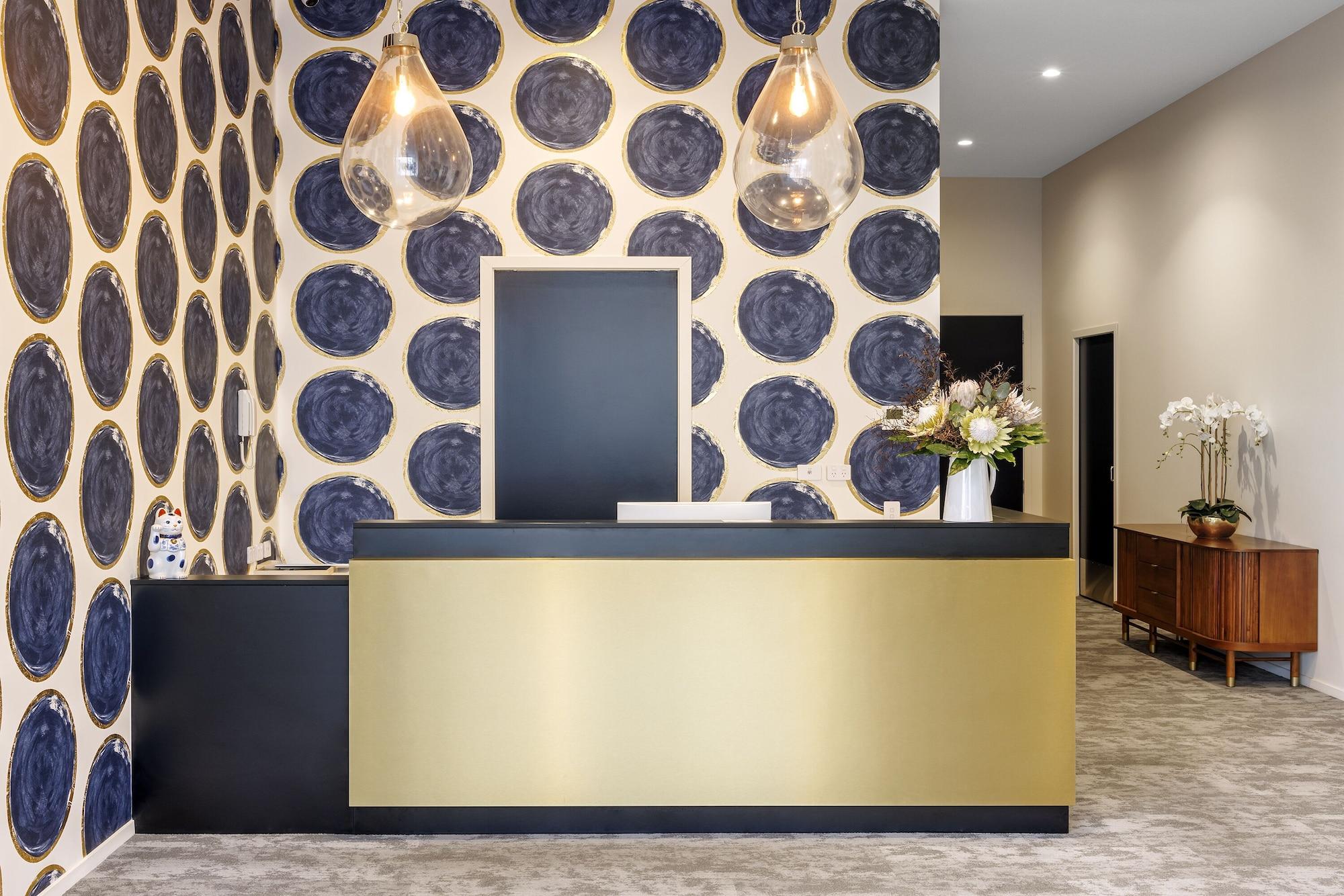 Vista Lobby Hidden Lake Hotel and Apartments