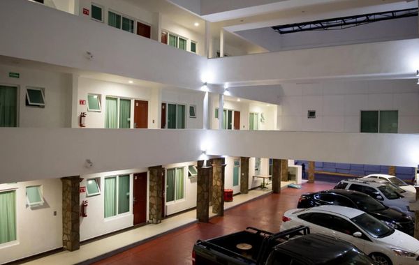 Hotel NV Guadalajara - Hoteles cerca de Andares en Guadalajara