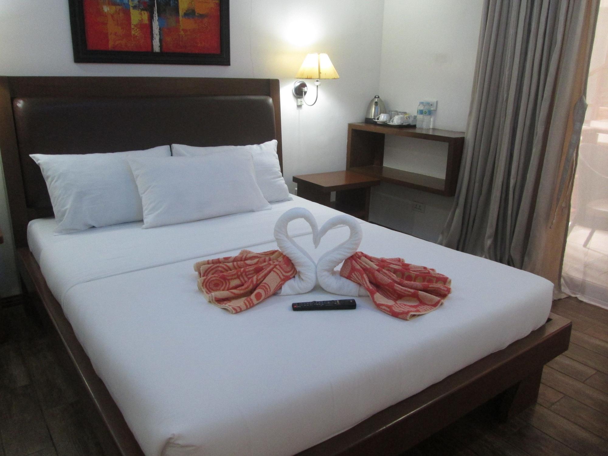 Varios Giulius Boracay Italian Resort