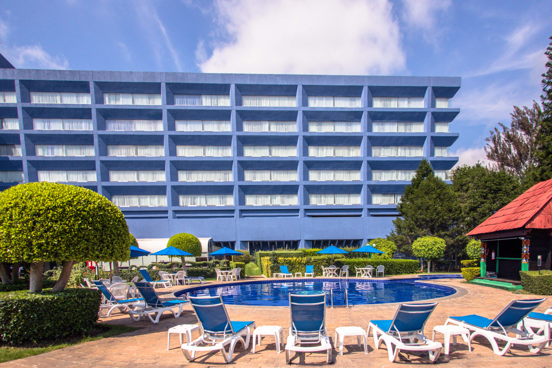 Vista Piscina Grand Cantalagua Hotel Morelia, BW Signature Collection