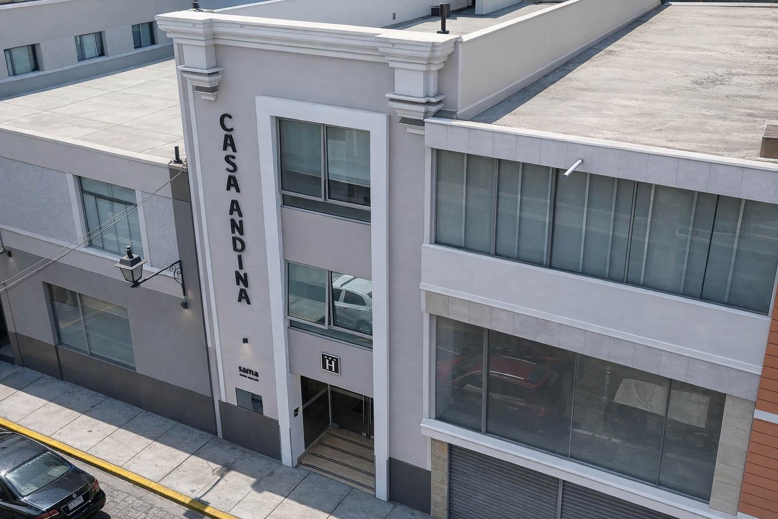Vista Exterior Casa Andina Standard Trujillo Plaza