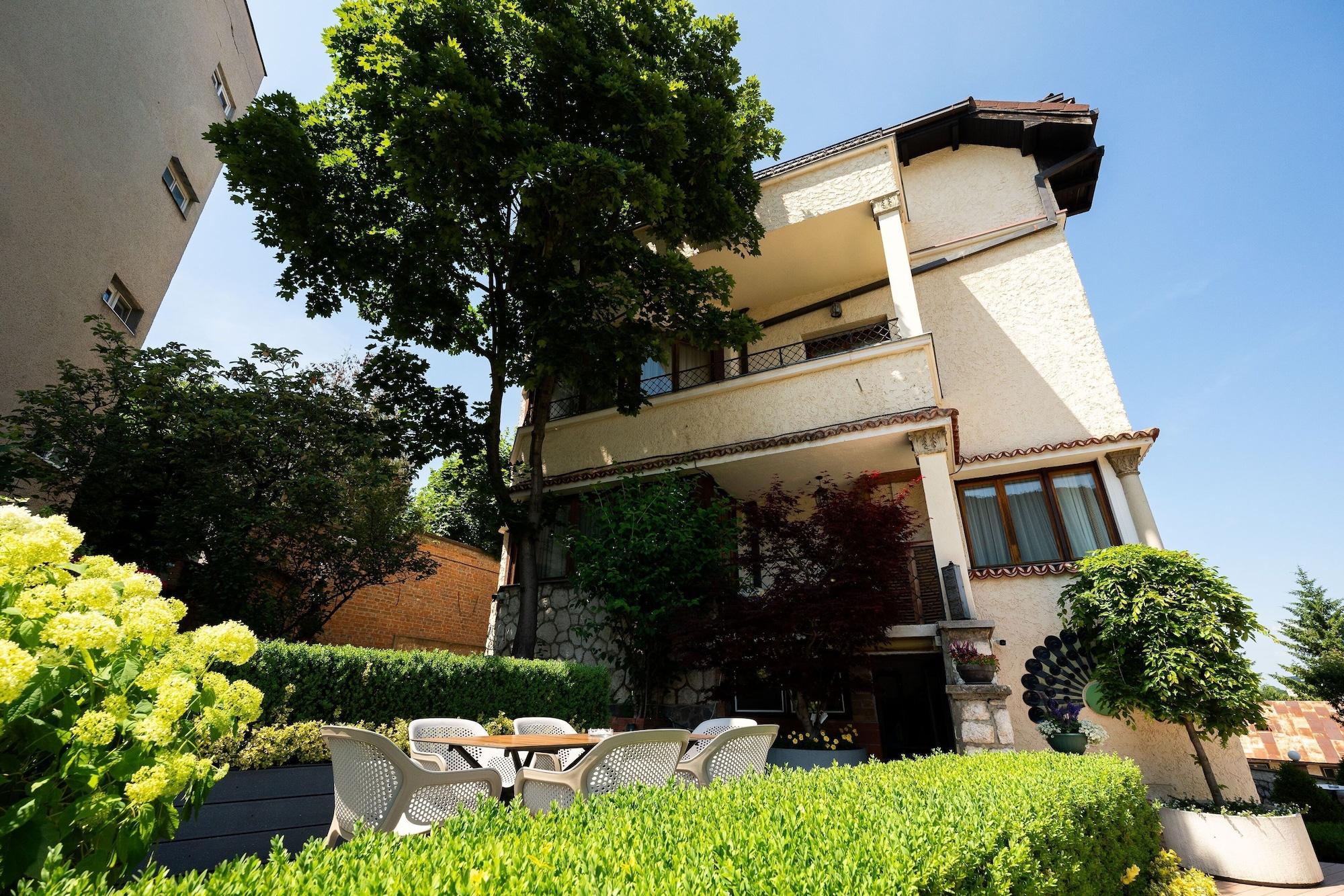 Vista Exterior Casa Cranta Hotel