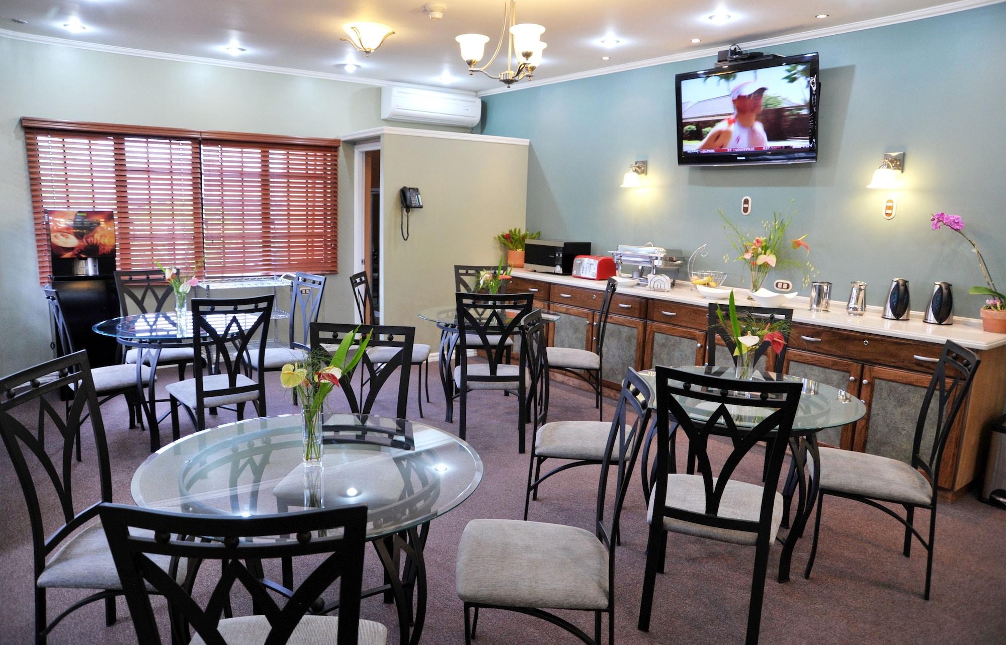 Restaurant Culture Crossroads Inn