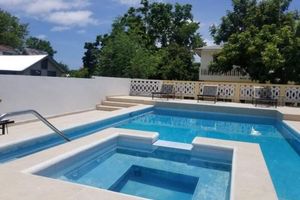Alquiler Vacacional - DelaDe-Rose Guest House Room# 12, 100.00 P/ night