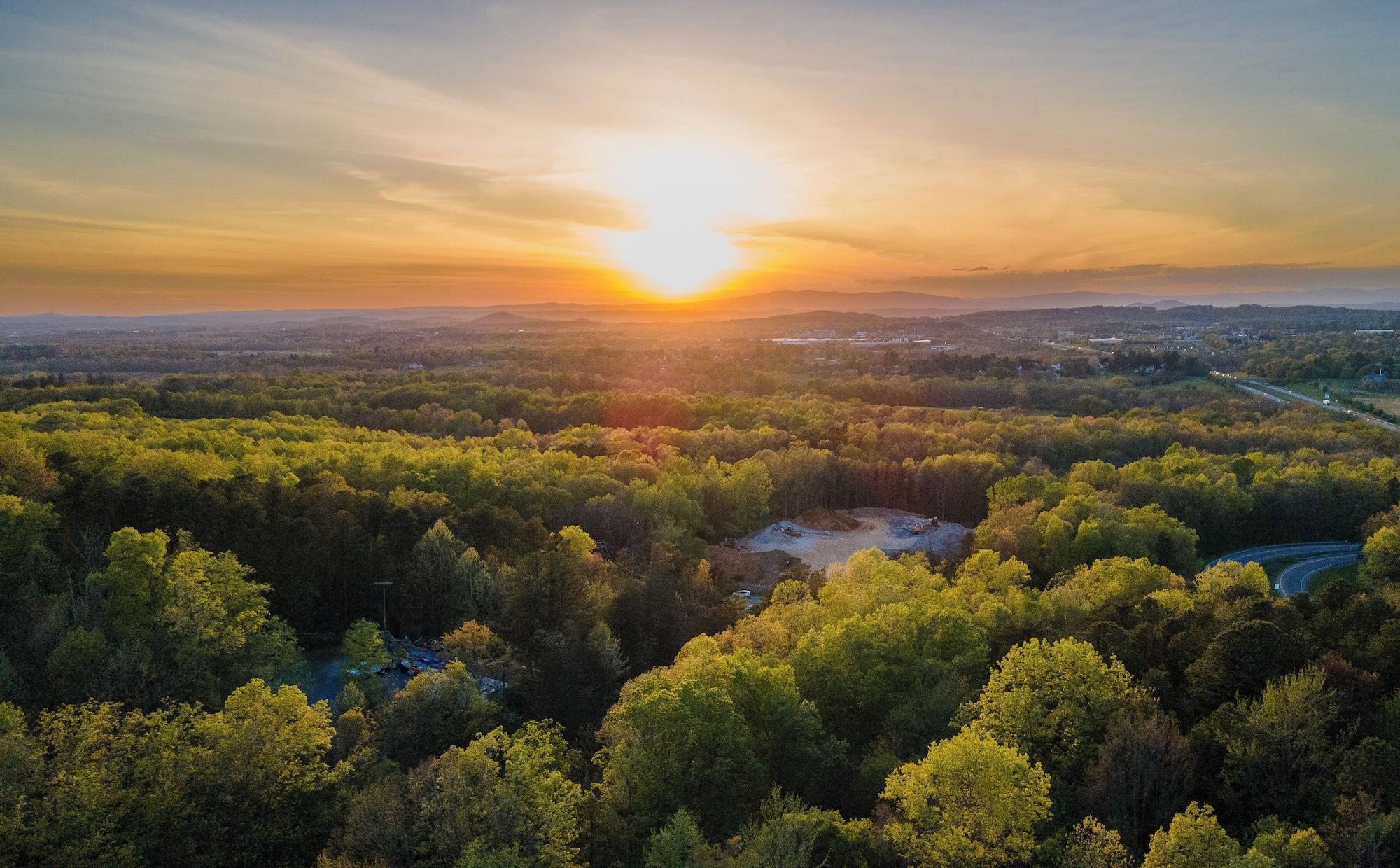 Vista Exterior Iris Inn and Cabins