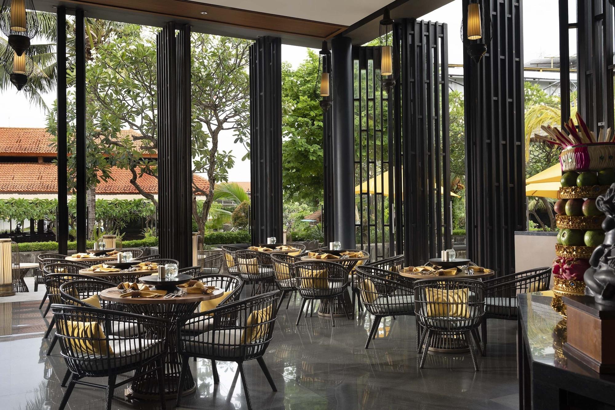 Restaurant The Anvaya Beach Resort Bali