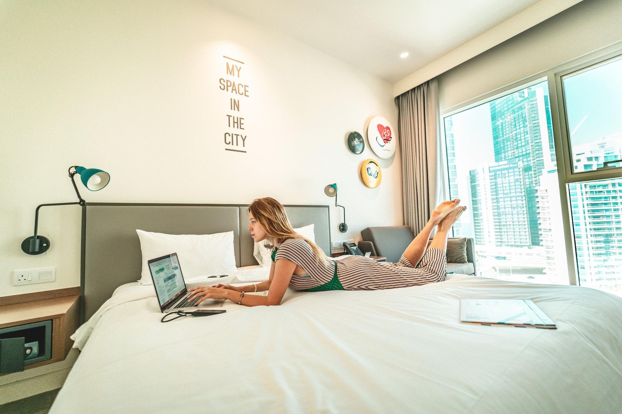 Habitación Rove Dubai Marina